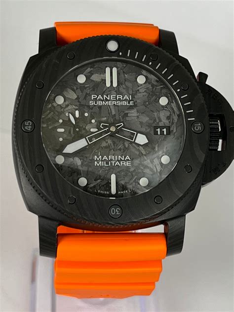 panerai submersible carbon